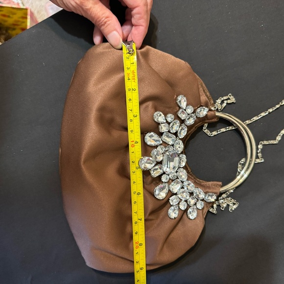 Satin bag - Picture 5 of 10